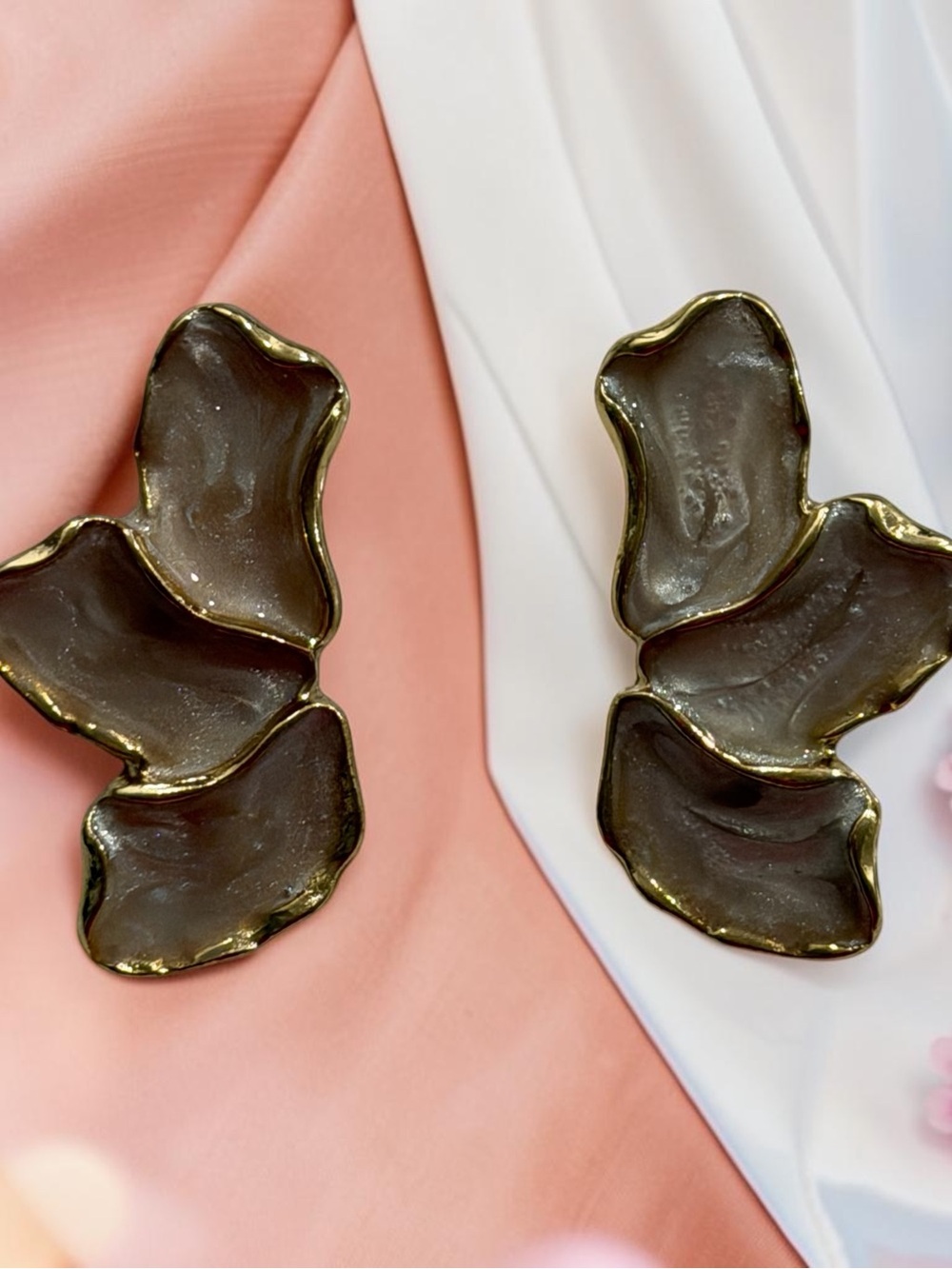 Elegant Metallic White and Gold Petal Drop Earrings